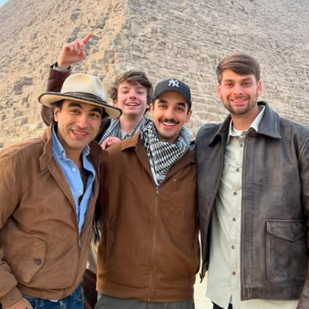 Karl Jacobs with his friends, during a shoot. 